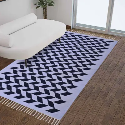 Darrie Carpet by Hayat Carpet