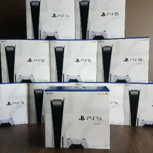 Original Sony PS5 Disc Edition with 2 DualSense Wireless Controllers, 4 Games and Complete Accessories - Image 2