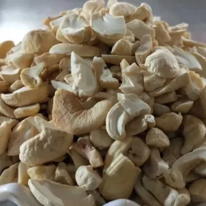 Cashew Nuts - Image 2