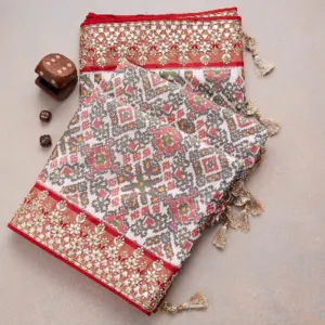 SAREE - Image 4