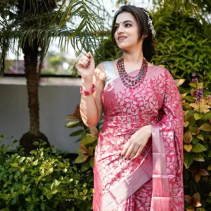 SAREE - Image 4