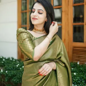 SAREE - Image 2