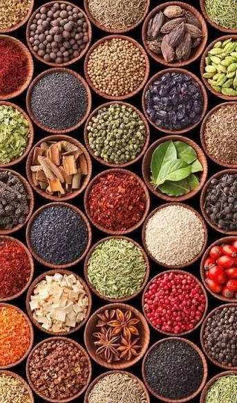 Spices like cardamom, pepper and Cloves - Image 3