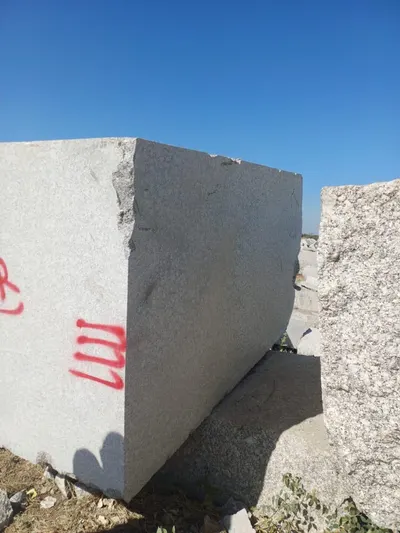 P White Granite Blocks - Image 7
