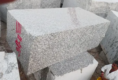 P White Granite Blocks by JOGMAYAA INTERNATIONAL