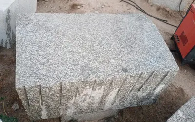 P White Granite Blocks - Image 3