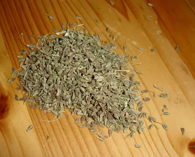 anise seeds by Falcon Herbs