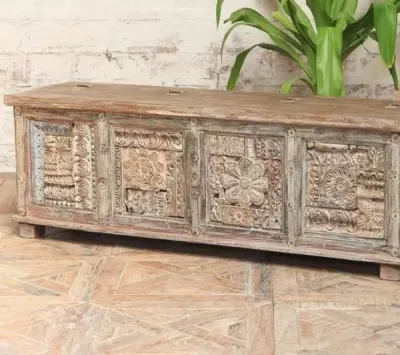 Carved Wood Side Table Furniture by Reldor Lifestyles