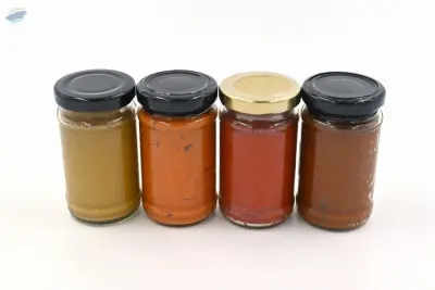 Thai Curry  (red, green, yellow) by Khumsub Asia Goods Trading Co., Ltd.