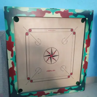 Carrom Board 3 X1.5 Inch Border by Meet Sports