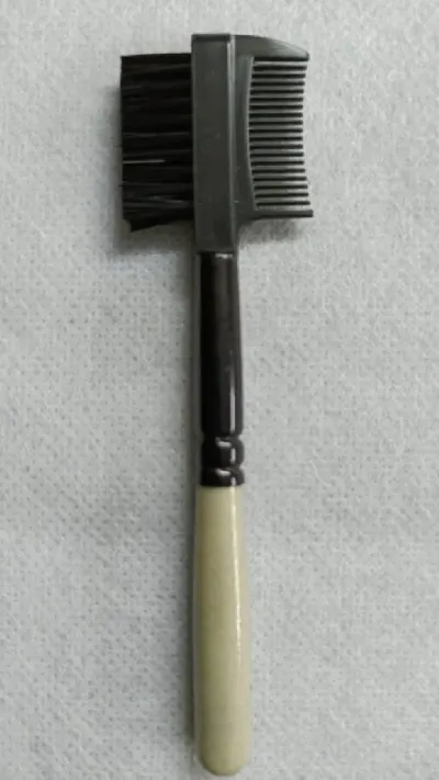 Cosmetic brush by Moonstar Cosmetic Brush Factory