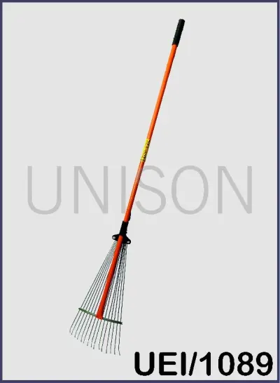 Rake by Linyi Sanhe Hardware Tools Co., Ltd