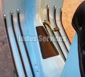 Electric scooter by SynHans International Corp.
