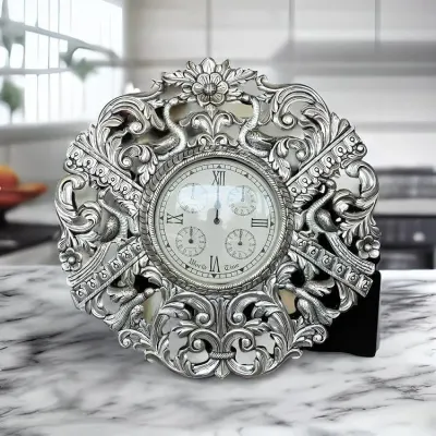 Aluminium clock by Dong Guan Kamtong Electronic Factory