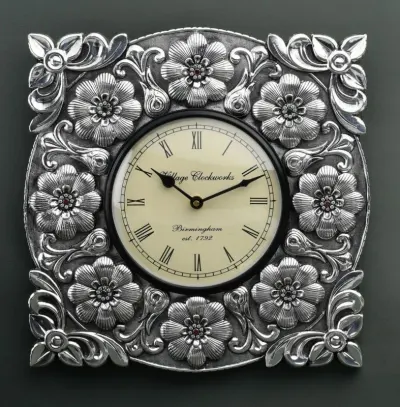 Wooden Wall Clocks by Supportassists