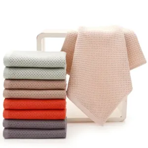 2022 Premium High Quality Light Weight Large Length Bath Towels For Unisex Available In Different Colors - Image 2