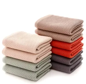 2022 Premium High Quality Light Weight Large Length Bath Towels For Unisex Available In Different Colors - Image 3