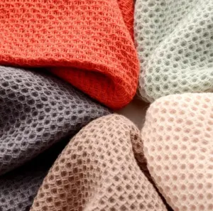 2022 Premium High Quality Light Weight Large Length Bath Towels For Unisex Available In Different Colors - Image 5
