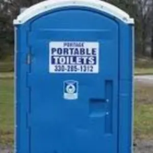 Portable Toilet - Image 2