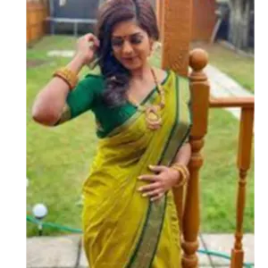 saree - Image 2