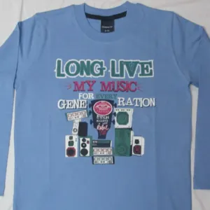 Boy's long sleeve solid dyed t-shirt. - Image 4