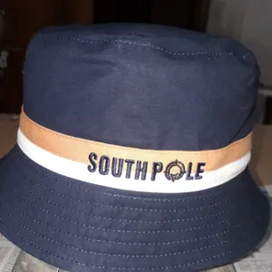Hat - Image 4
