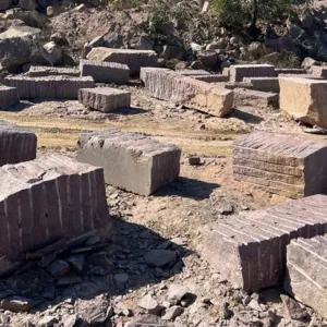 Granite blocks - Image 2
