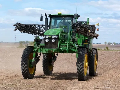 2019 John Deere 6120R Tractor