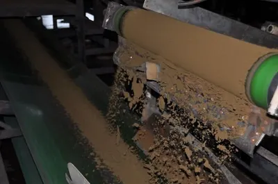 Bulldozer cutting edges