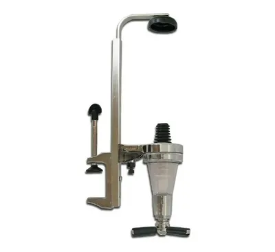 Manual paint dispenser
