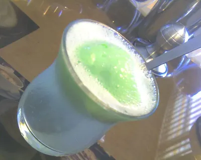 Basil Seed Drink With Kiwi Juice Flavor