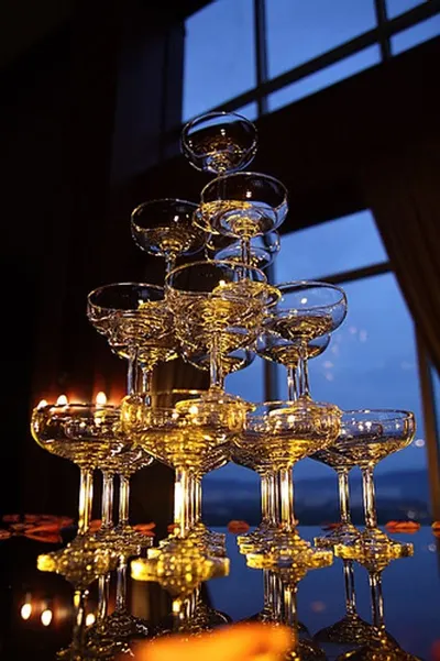 Blinker Luxury Golden Base Champagne Glass Set by Angie Homes