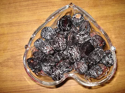 Dried plums by Dried & Fresh Fruits SRL