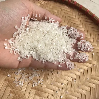 Vietnamese 5% broken long grain white rice
