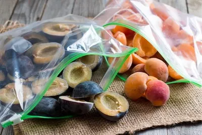 Zipper Bags For Food Clothes Or Household by Hanpak JSC