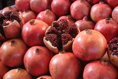 Pomegranates by Green Nature