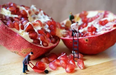 Pomogranates
