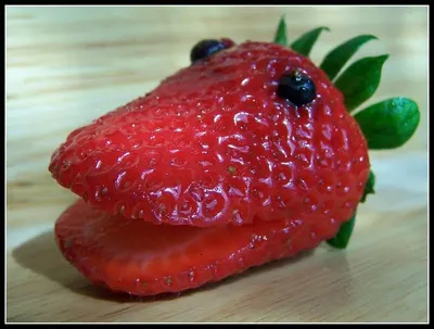 Kukis N Krim Kokola Strawberry