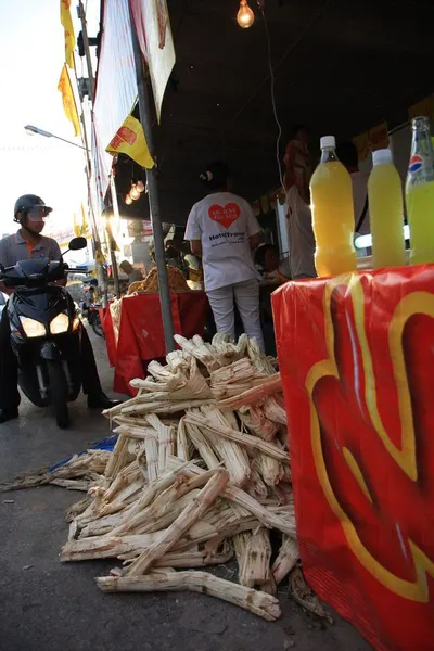 170 KG of frozen Drums of frozen sugarcane juice.