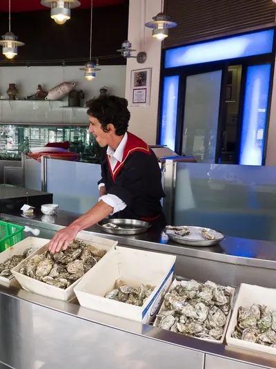 Oysters (Striostera Prismatica) by Kostera Premiun Seafood