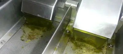 Fruit And Vegetable Cutting Machine