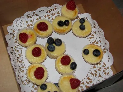 12/pcs Cup Cakes Tray