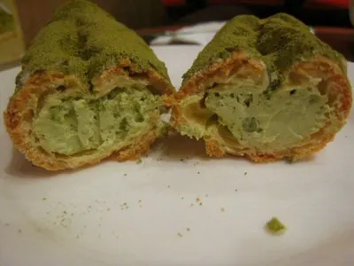 Frozen Antakya Pastry With Spinach And Coconut