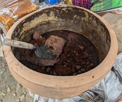 Earthen Clay Utensil