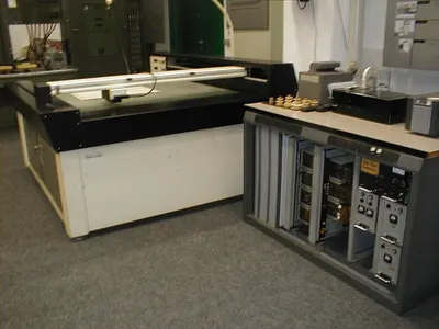 Precise two rollers coater by Qingdao Linze Woodworking Machinery Limited Company