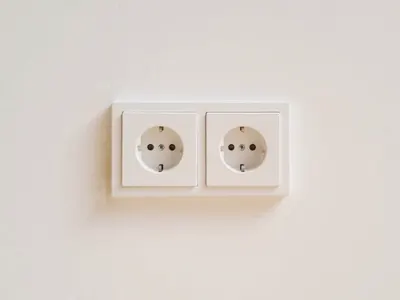 Italian Socket