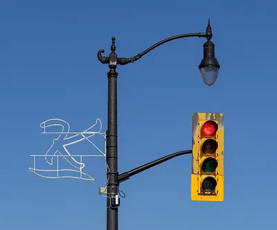 Traffic light by Fuzhou Ritonghui Solar Energy Application & Technology Ltd