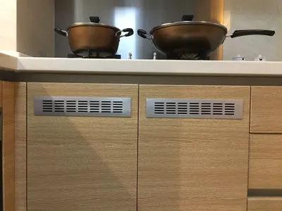 Kitchen cabinet door