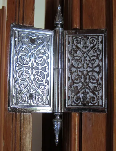 Butterfly Hinge by Kamakhya International