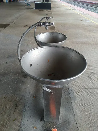 Auto Clamping Paint Mixer